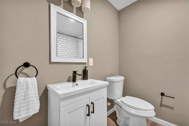 16817 Glenpark Avenue, Cleveland, OH 44128