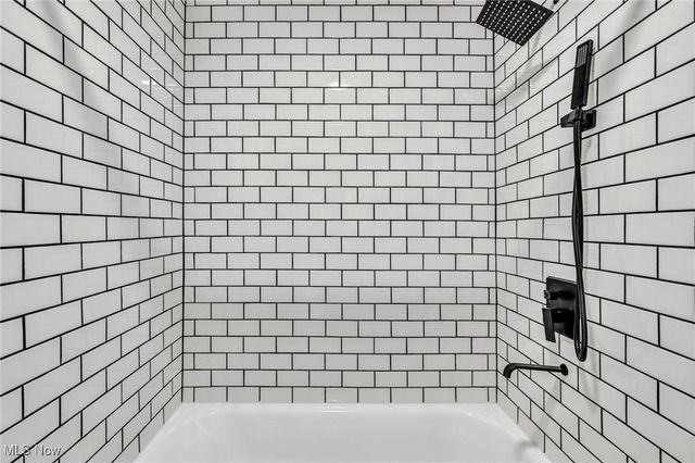 16817 Glenpark Avenue, Cleveland, OH 44128