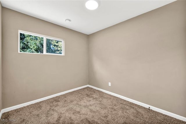 16817 Glenpark Avenue, Cleveland, OH 44128