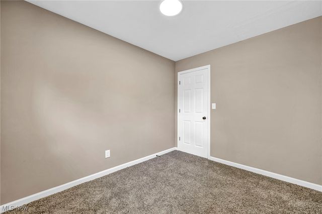 16817 Glenpark Avenue, Cleveland, OH 44128