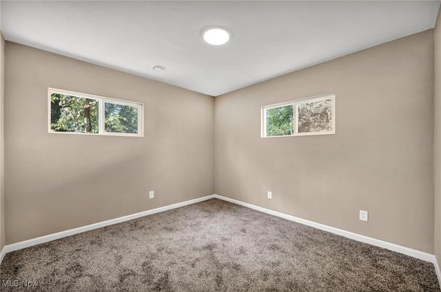 16817 Glenpark Avenue, Cleveland, OH 44128