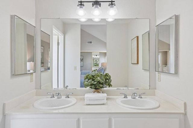 1562 Clampett Way, San Jose, CA 95131