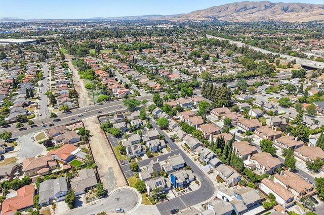 1562 Clampett Way, San Jose, CA 95131