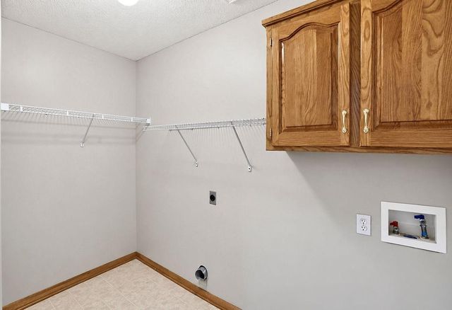 21509 W 51st Street, Shawnee, KS 66226