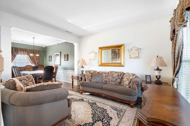 1713 Kendall Cove Ln, Mount Juliet, TN 37122