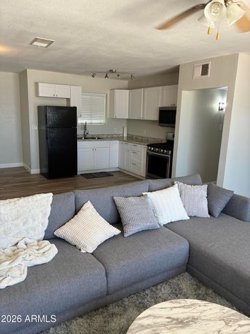 611 W 11TH Street, Tempe, AZ 85281