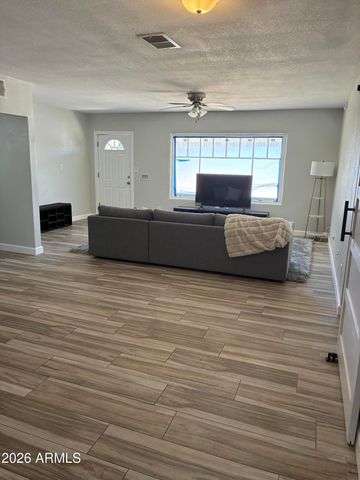 611 W 11TH Street, Tempe, AZ 85281