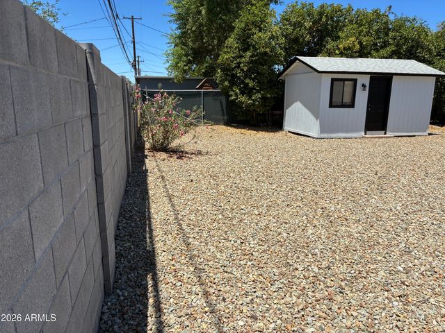 611 W 11TH Street, Tempe, AZ 85281