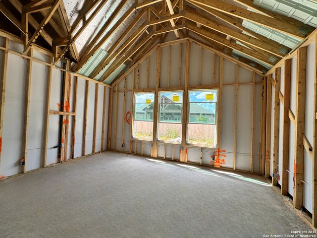 139 Annette Drive, Castroville, TX 78253