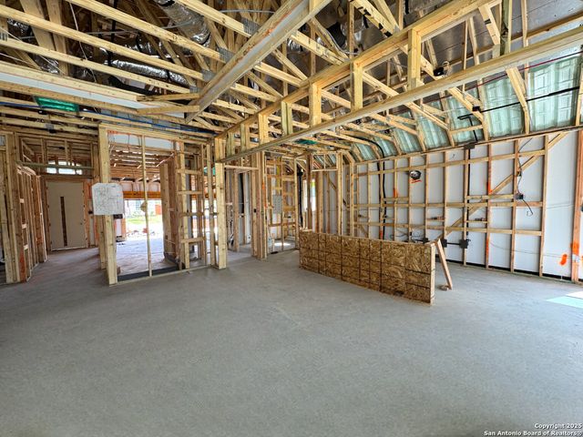 139 Annette Drive, Castroville, TX 78253