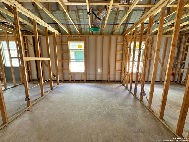 139 Annette Drive, Castroville, TX 78253