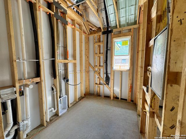 139 Annette Drive, Castroville, TX 78253
