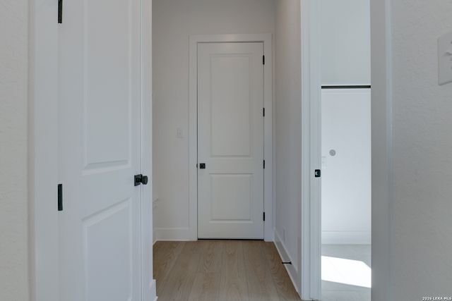 139 Annette Drive, Castroville, TX 78009