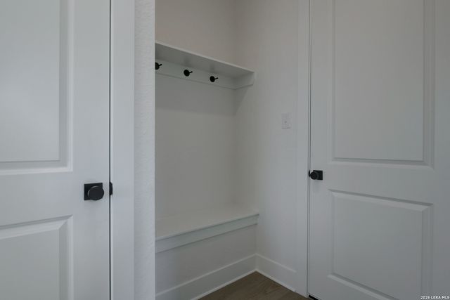 139 Annette Drive, Castroville, TX 78009