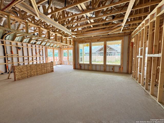 139 Annette Drive, Castroville, TX 78253