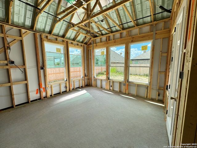 139 Annette Drive, Castroville, TX 78253
