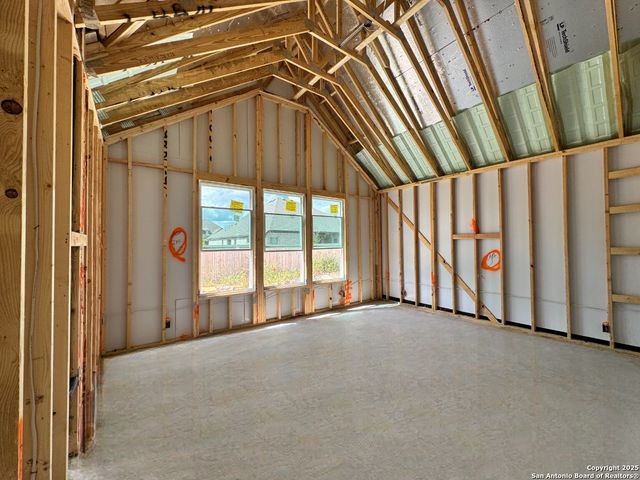 139 Annette Drive, Castroville, TX 78253