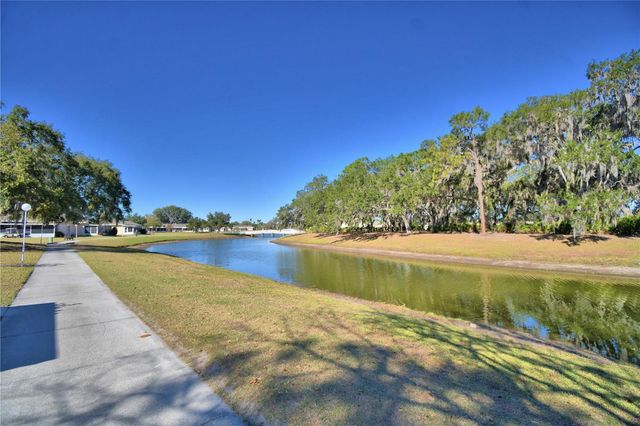 2319 CLUB CIRCLE, Lake Wales, FL 33854