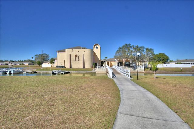 2319 CLUB CIRCLE, Lake Wales, FL 33854