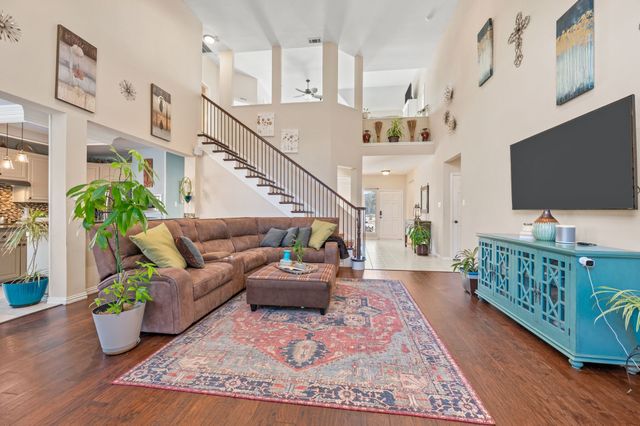 10 Meadow Ridge Drive, Trophy Club, TX 76262