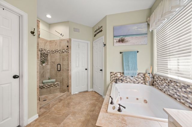 10 Meadow Ridge Drive, Trophy Club, TX 76262