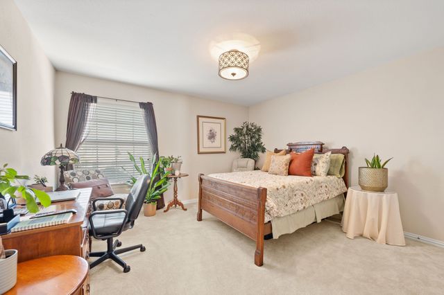 10 Meadow Ridge Drive, Trophy Club, TX 76262