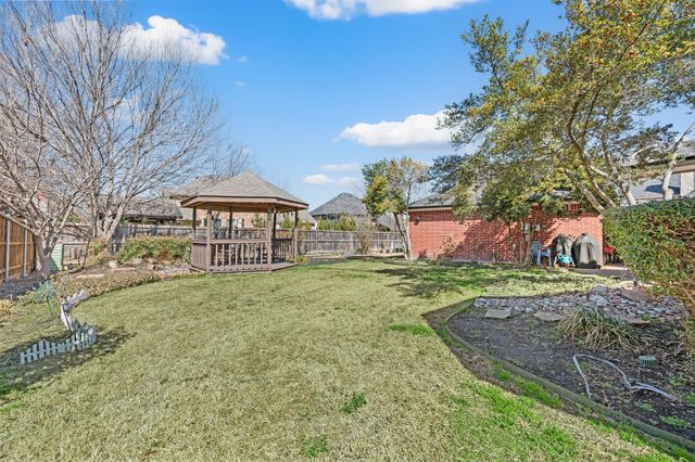 10 Meadow Ridge Drive, Trophy Club, TX 76262