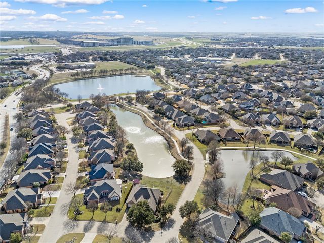 10 Meadow Ridge Drive, Trophy Club, TX 76262