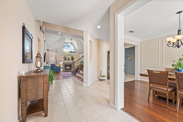 10 Meadow Ridge Drive, Trophy Club, TX 76262