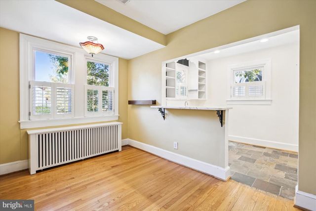 1114 21ST ST S, Arlington, VA 22202