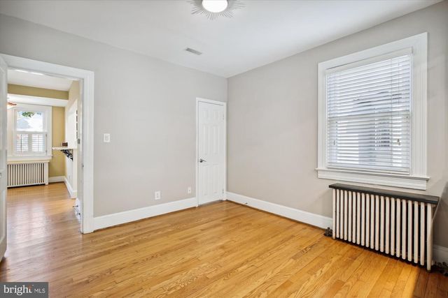 1114 21ST ST S, Arlington, VA 22202