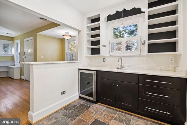 1114 21ST ST S, Arlington, VA 22202