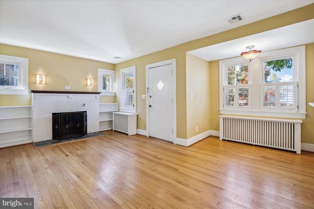 1114 21ST ST S, Arlington, VA 22202