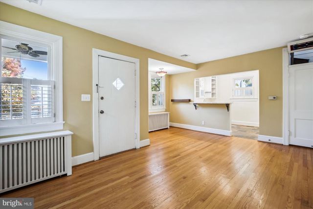 1114 21ST ST S, Arlington, VA 22202