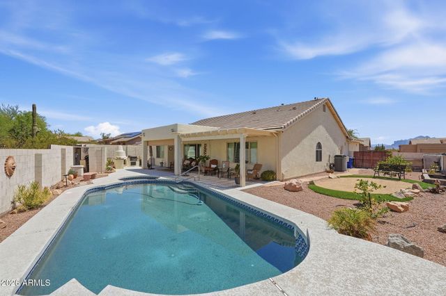9557 E LOCKWOOD Circle, Mesa, AZ 85207