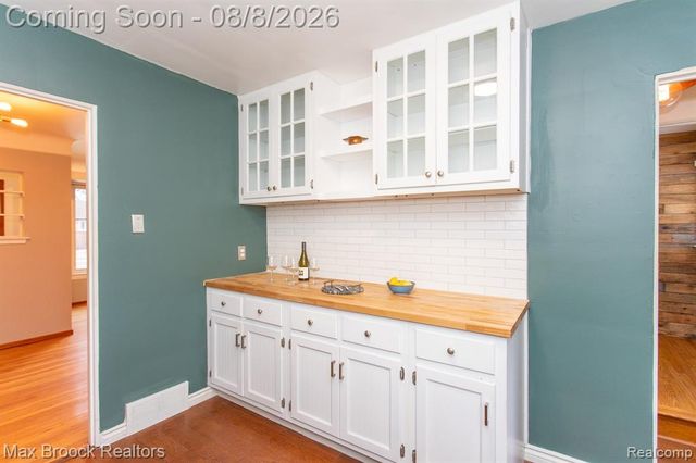8501 Northfield Boulevard, Oak Park, MI 48237