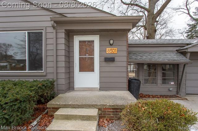 8501 Northfield Boulevard, Oak Park, MI 48237