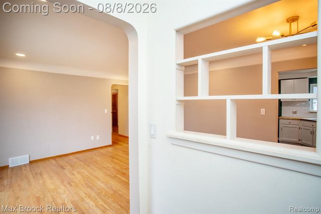 8501 Northfield Boulevard, Oak Park, MI 48237