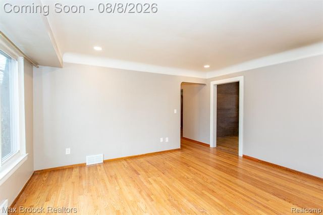 8501 Northfield Boulevard, Oak Park, MI 48237