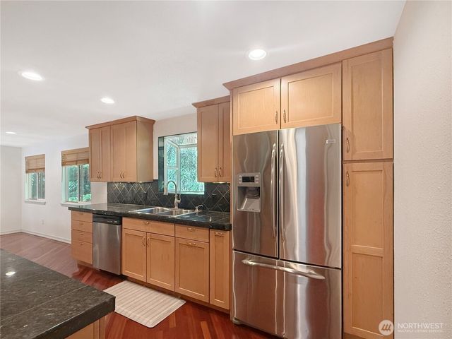 7947 Dunlin Court SE, Olympia, WA 98513