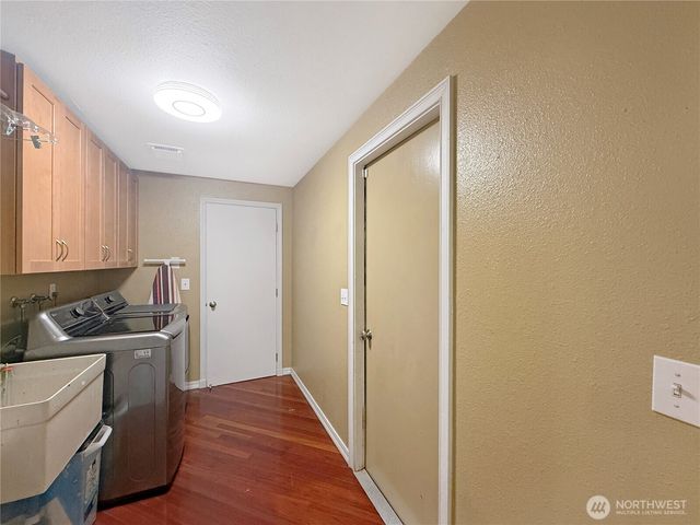 7947 Dunlin Court SE, Olympia, WA 98513