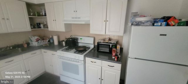 218 STROUD ST, Wilmington, DE 19805