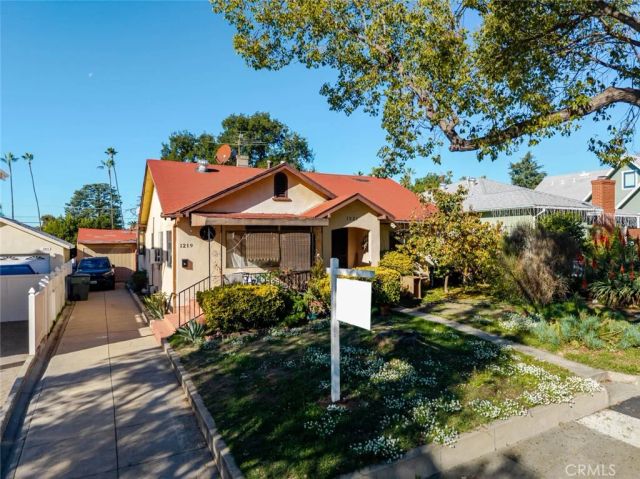 1221 Wesley Avenue, Pasadena, CA 91104
