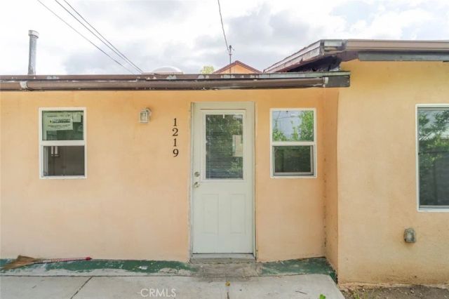 1221 Wesley Avenue, Pasadena, CA 91104