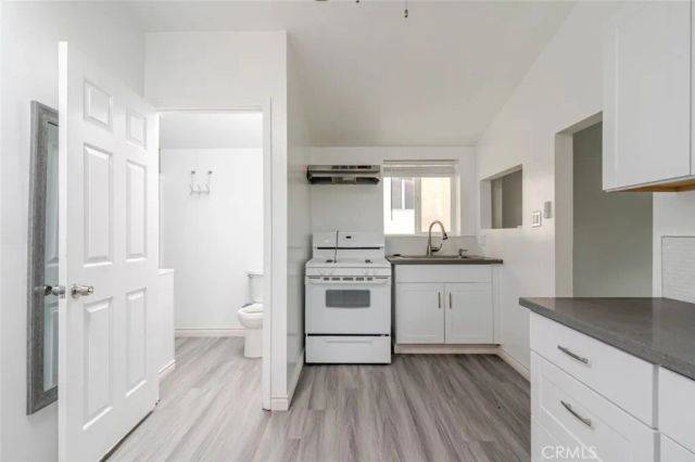 1221 Wesley Avenue, Pasadena, CA 91104