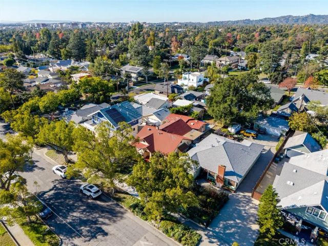 1221 Wesley Avenue, Pasadena, CA 91104
