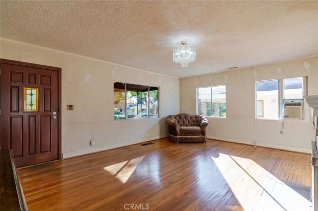 1221 Wesley Avenue, Pasadena, CA 91104