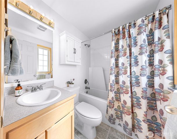 7520 Clamdigger, Blaine, WA 98230