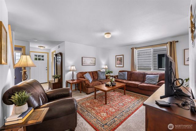 7520 Clamdigger, Blaine, WA 98230