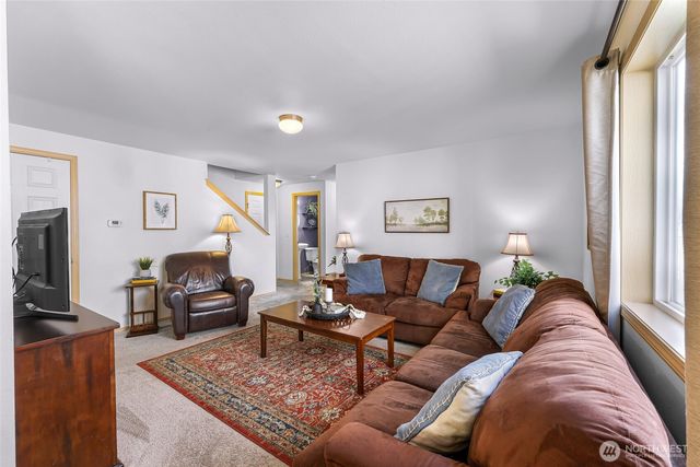 7520 Clamdigger, Blaine, WA 98230